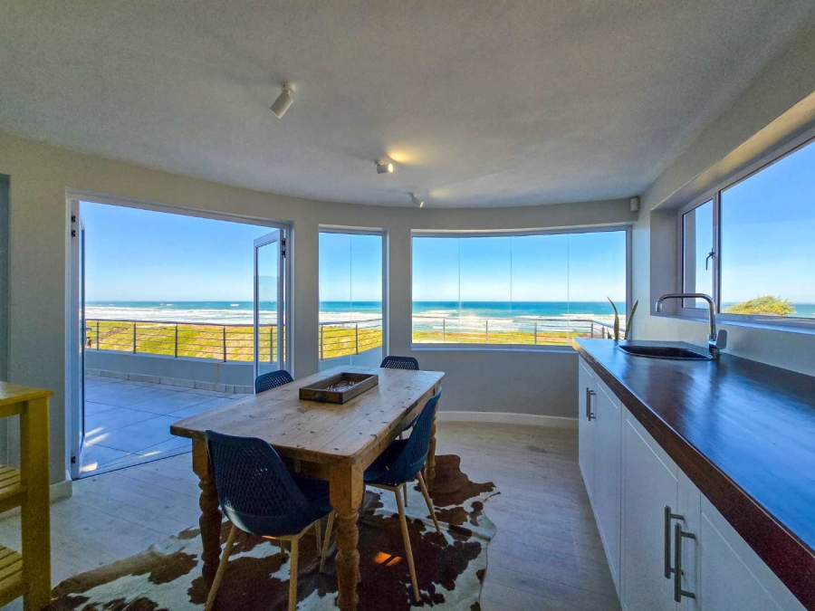 4 Bedroom Property for Sale in Stilbaai Oos Western Cape